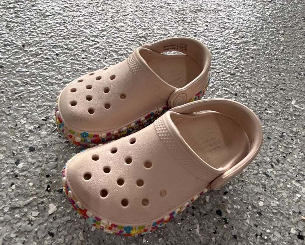 Crocs Classic Clog Floral Beaded Pink Shoes Size 9